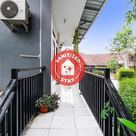 Oyo 91561 Gandhi Hotel Bandung Zewnętrze zdjęcie