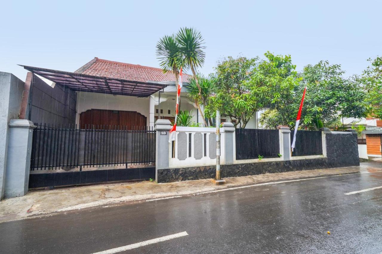 Oyo 91561 Gandhi Hotel Bandung Zewnętrze zdjęcie