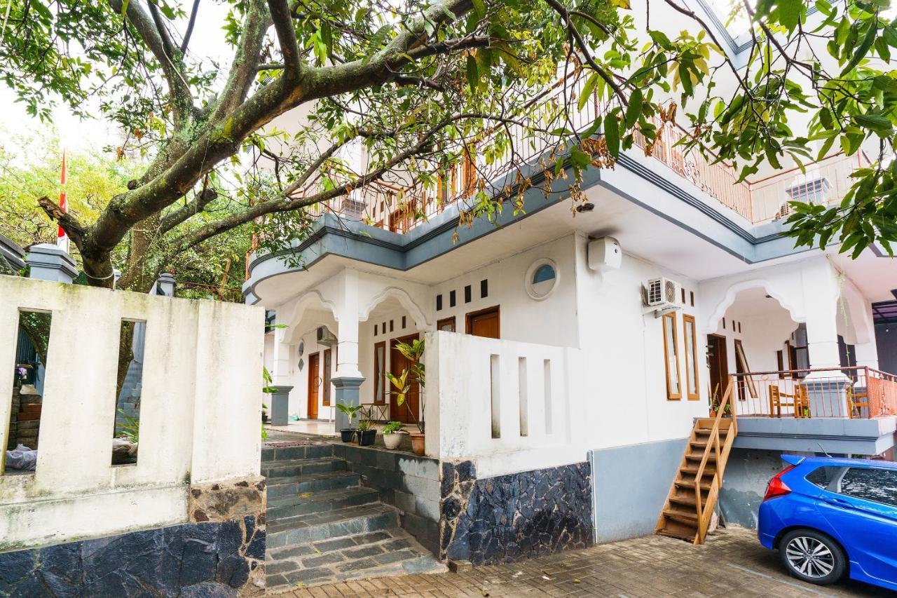Oyo 91561 Gandhi Hotel Bandung Zewnętrze zdjęcie