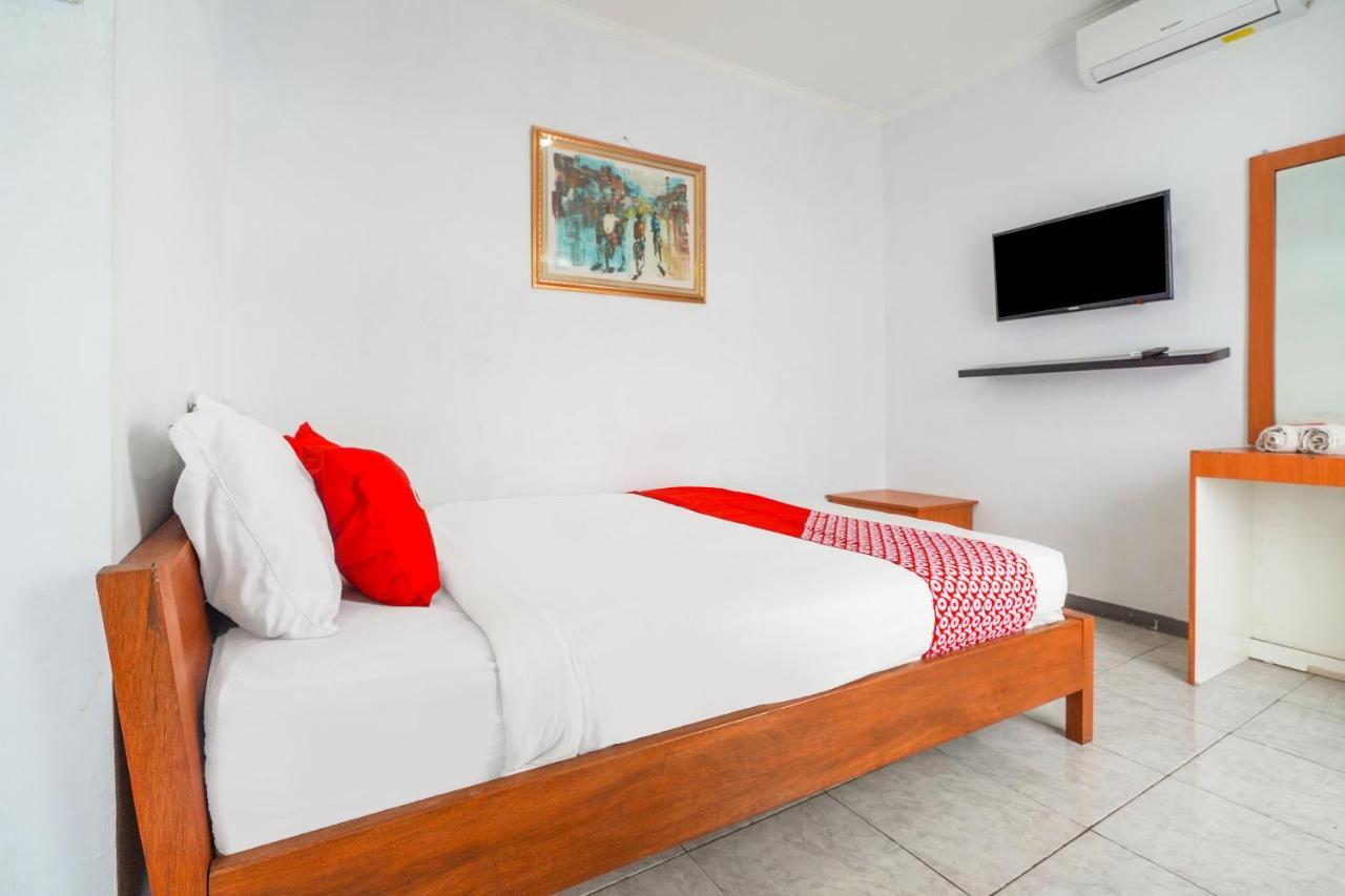 Oyo 91561 Gandhi Hotel Bandung Zewnętrze zdjęcie